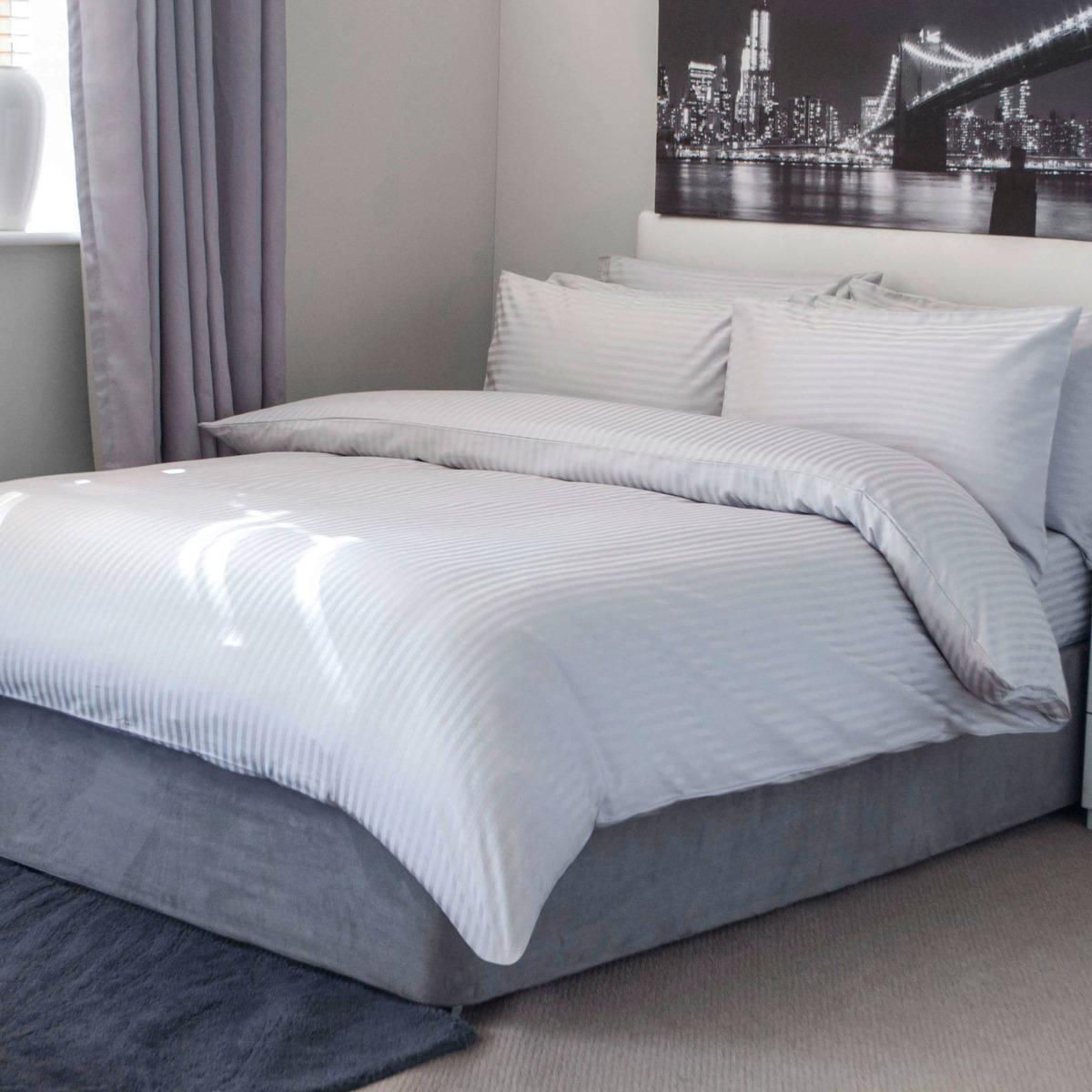 Hotel Suite Coordinated Bedding Platinum