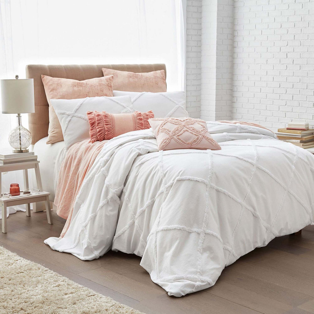 Chenille Lattice Coordinated Bedding White