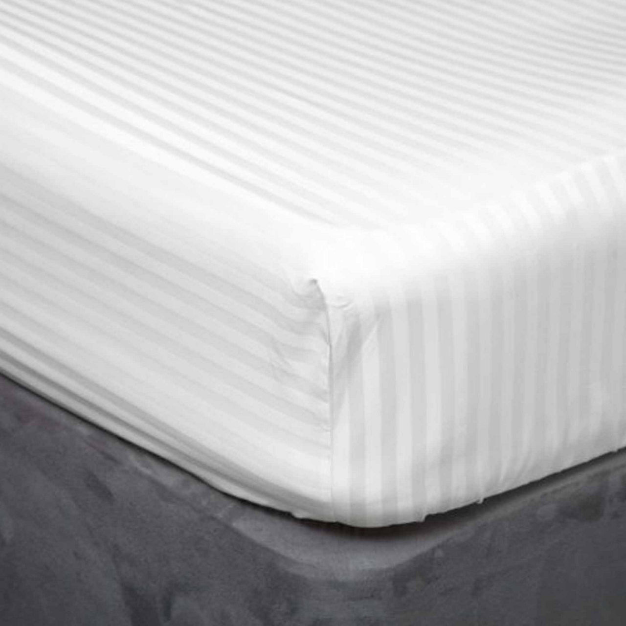 Hotel Suite 540 Thread Count Fitted Sheet White