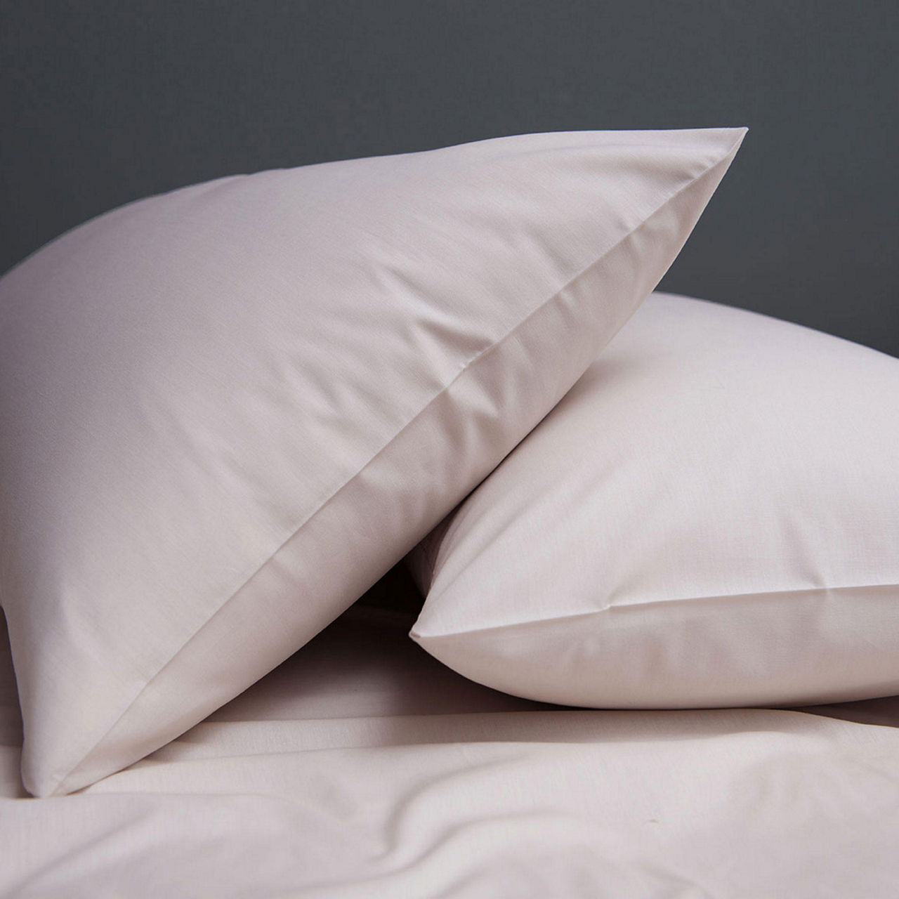 200 Thread Count Cotton Percale Standard Pillowcase Pair Pink