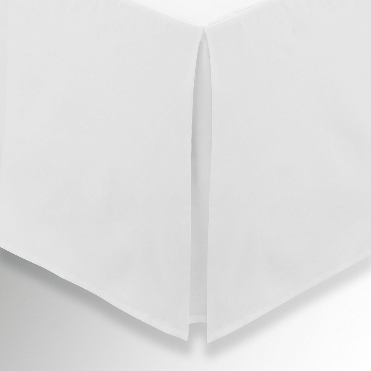 Helena Springfield Base Valance Sheet White Helena Springfield Base Valance Sheet White