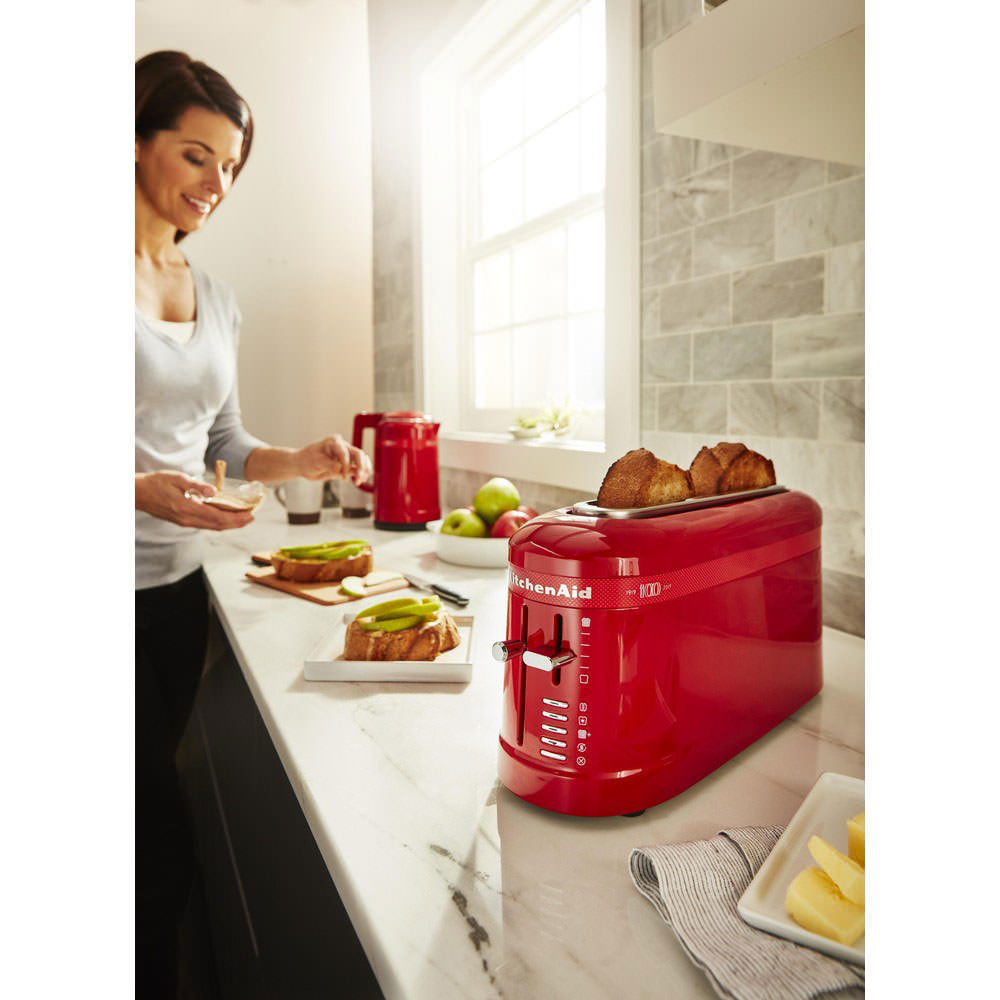 Limited Edition Queen of Hearts Design Collection Toaster