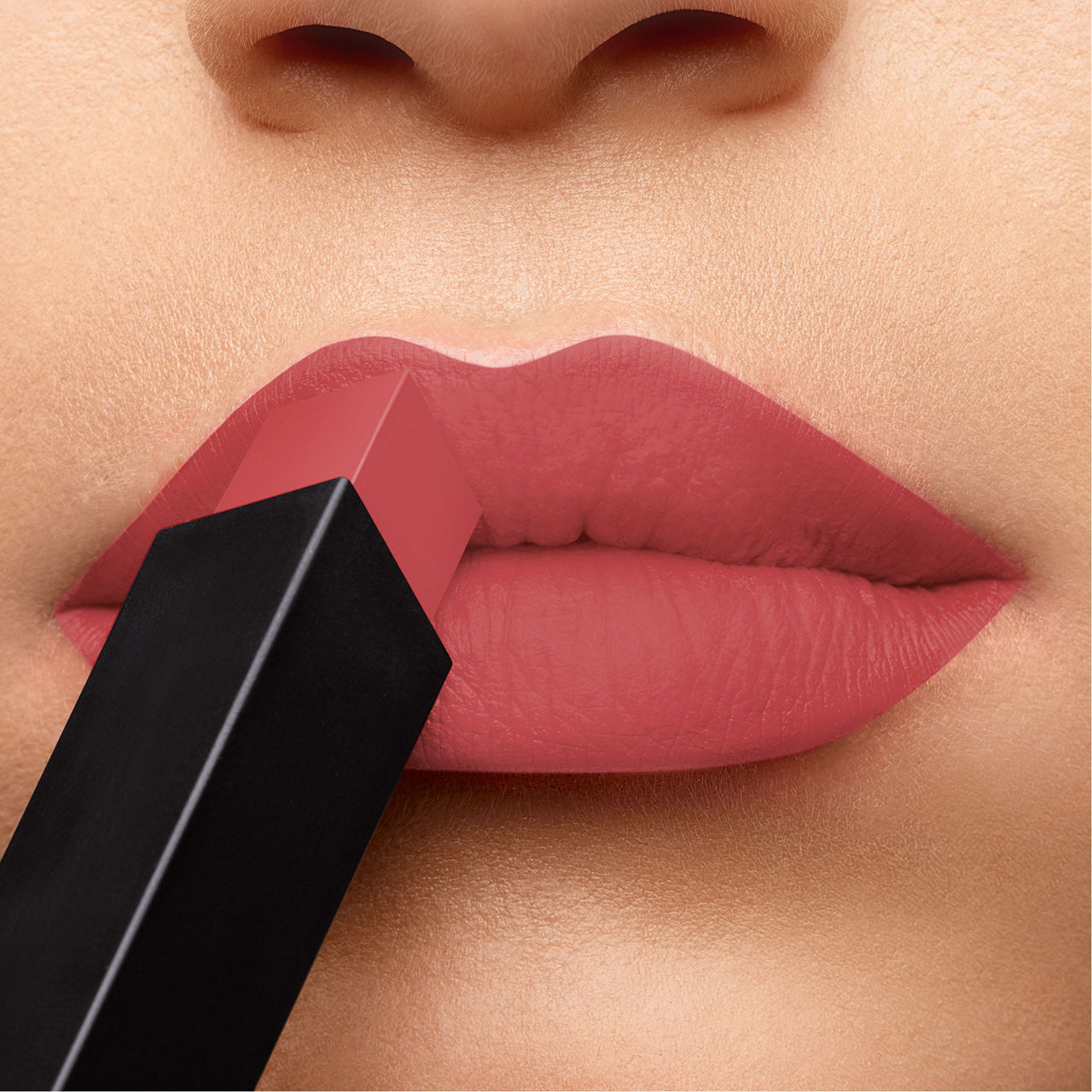 Rouge Pur Couture The Slim Lipstick