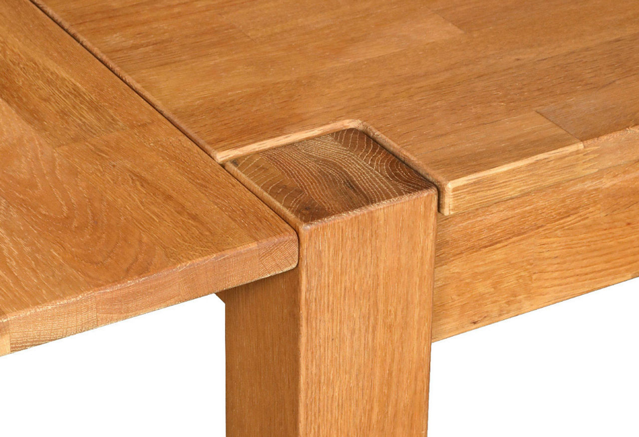 Sherwood Dining Table with Four Chairs