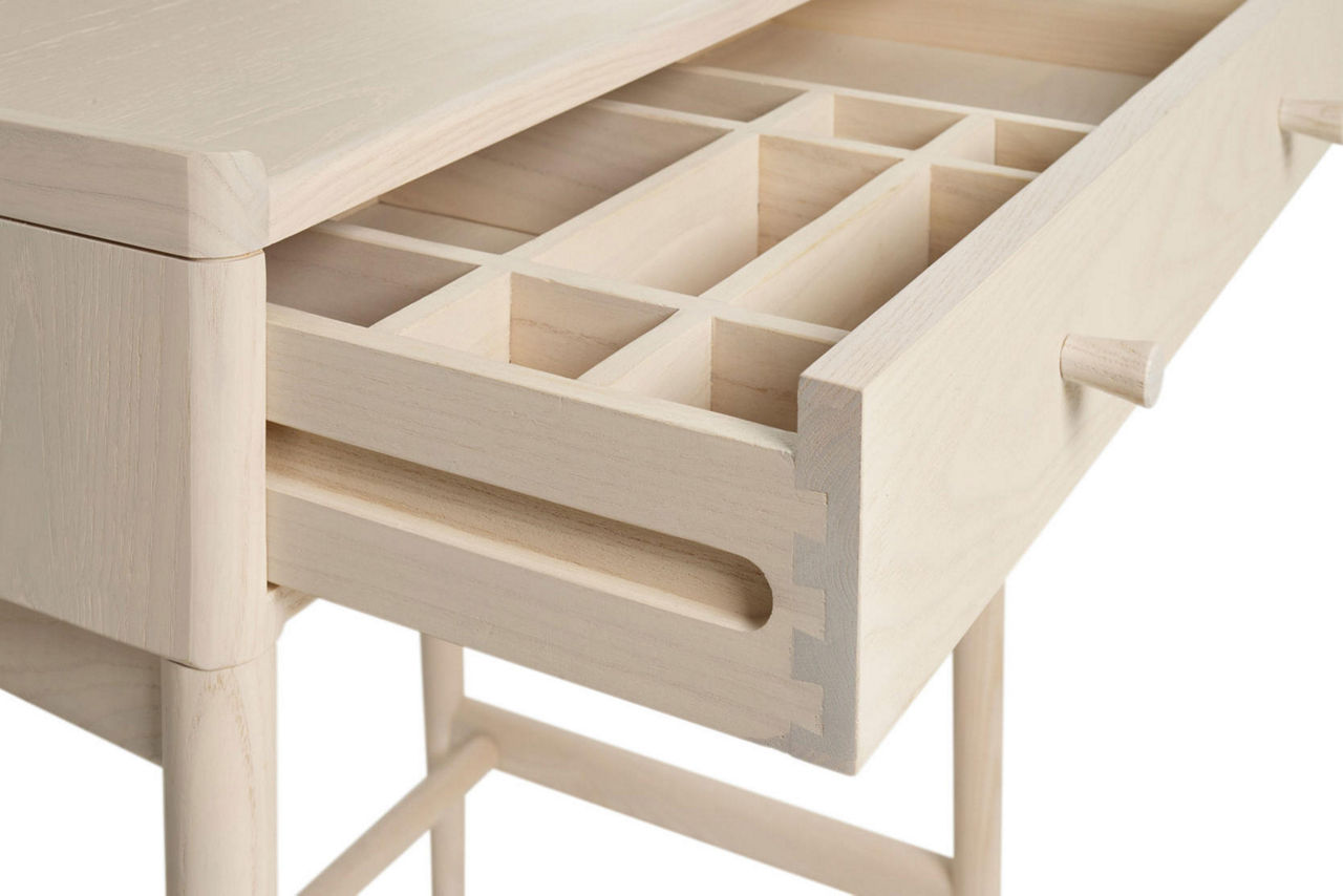 Salina Dressing Table