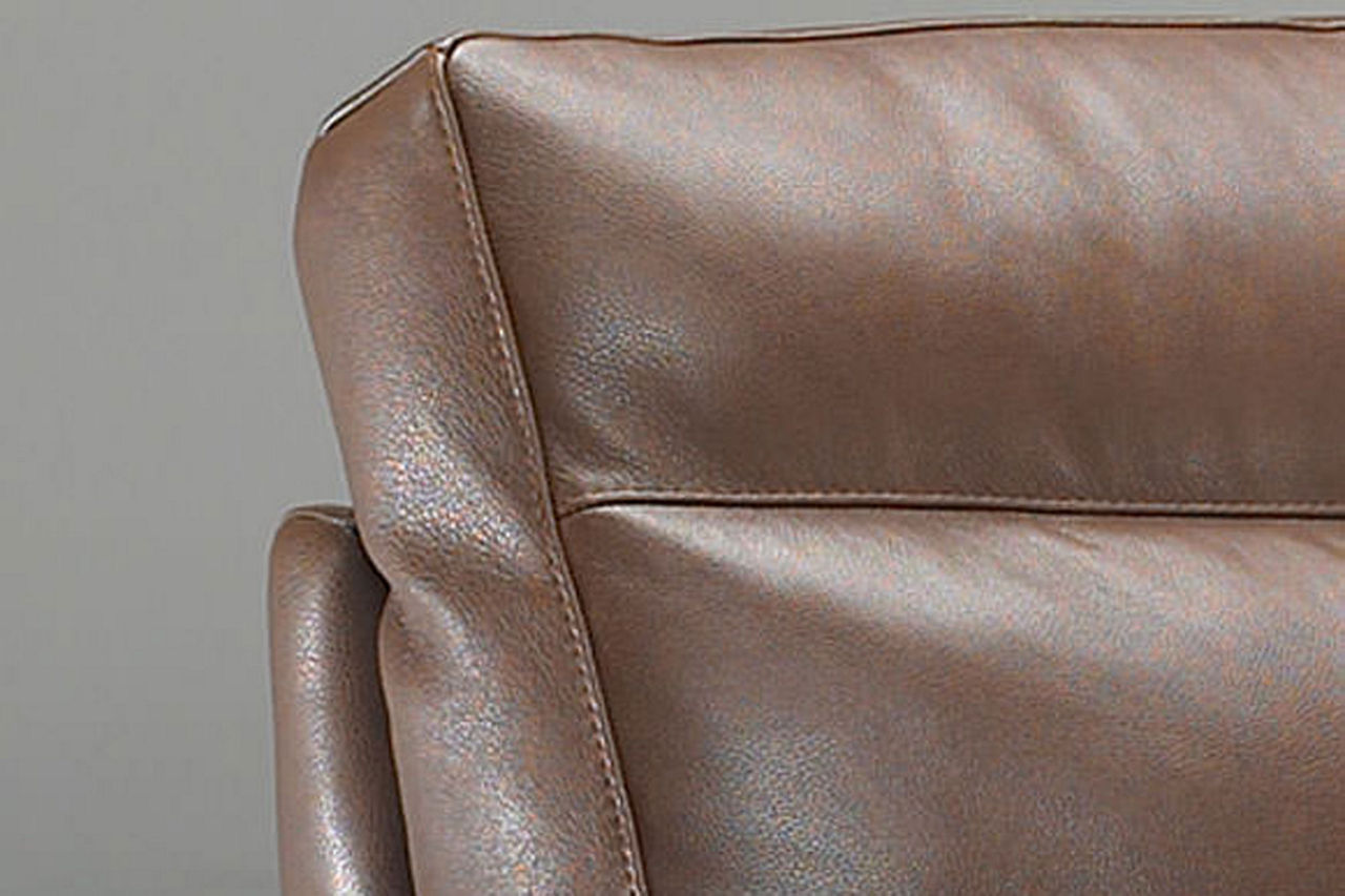 B757 Brivido Medium Leather Sofa
