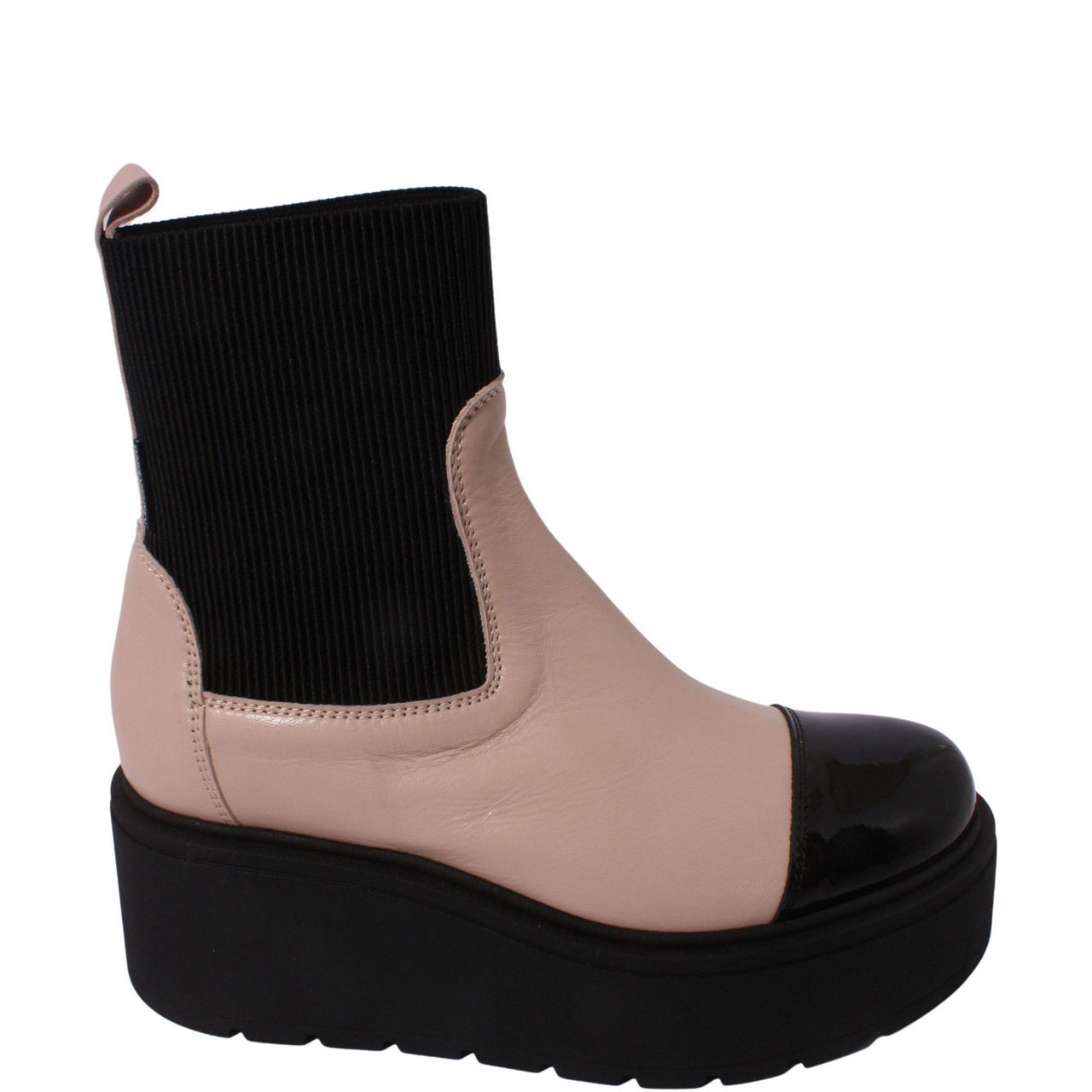 B132 Vale Short Boot