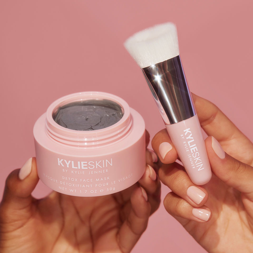 Face Mask Brush