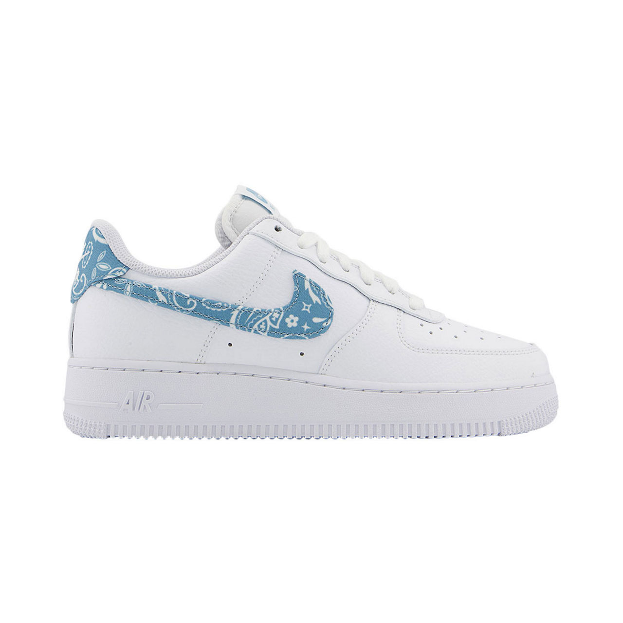 nike air force 1 07 essential trainers