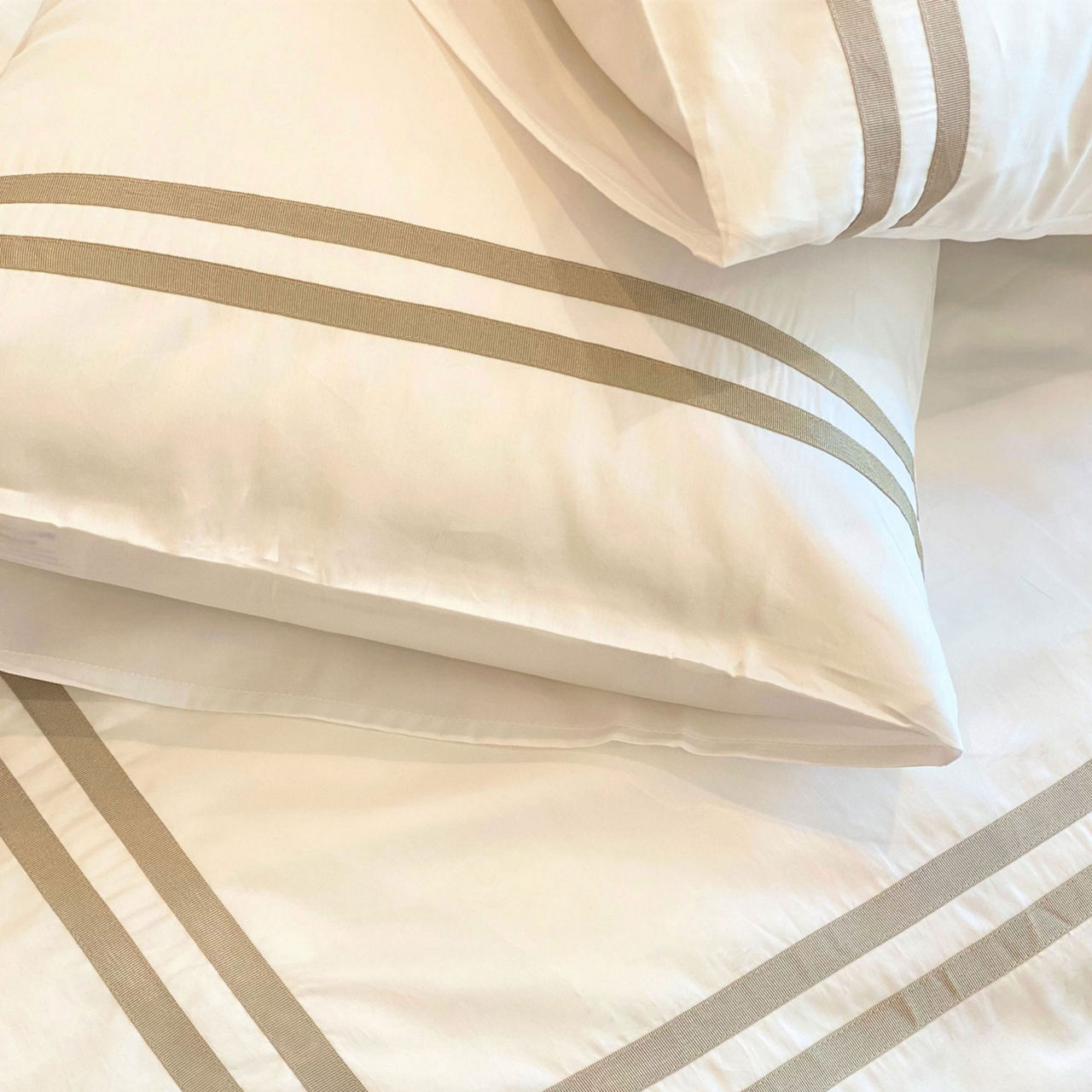 Alfie Housewife Pillowcase Pair