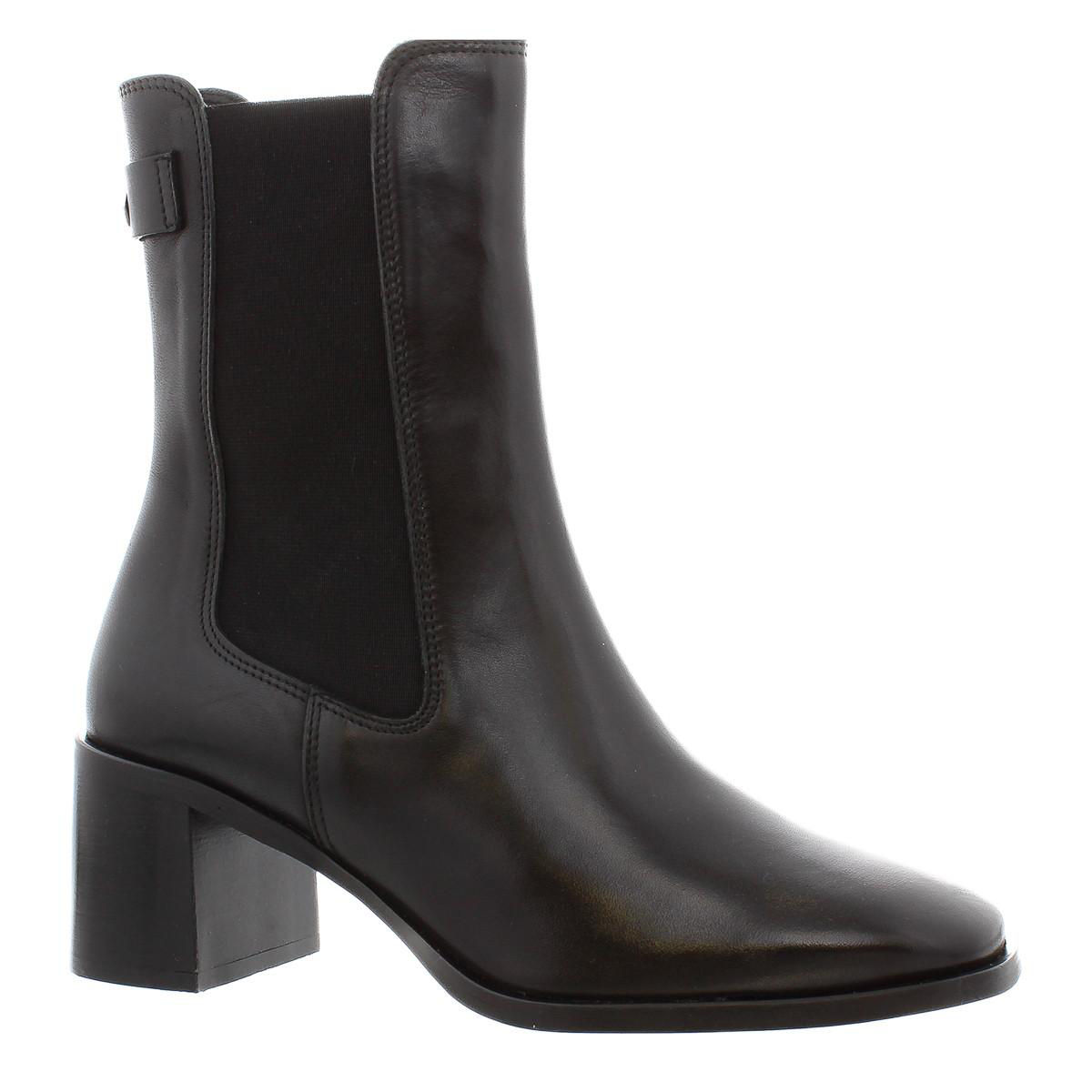 Faith Leather Block Heel Chelsea Boots