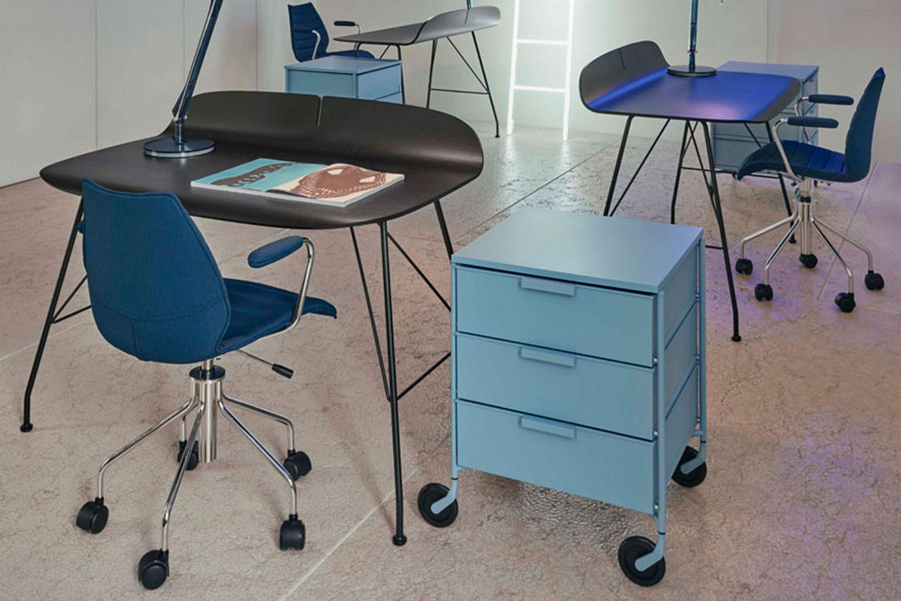 Earl of Wood Desk Black