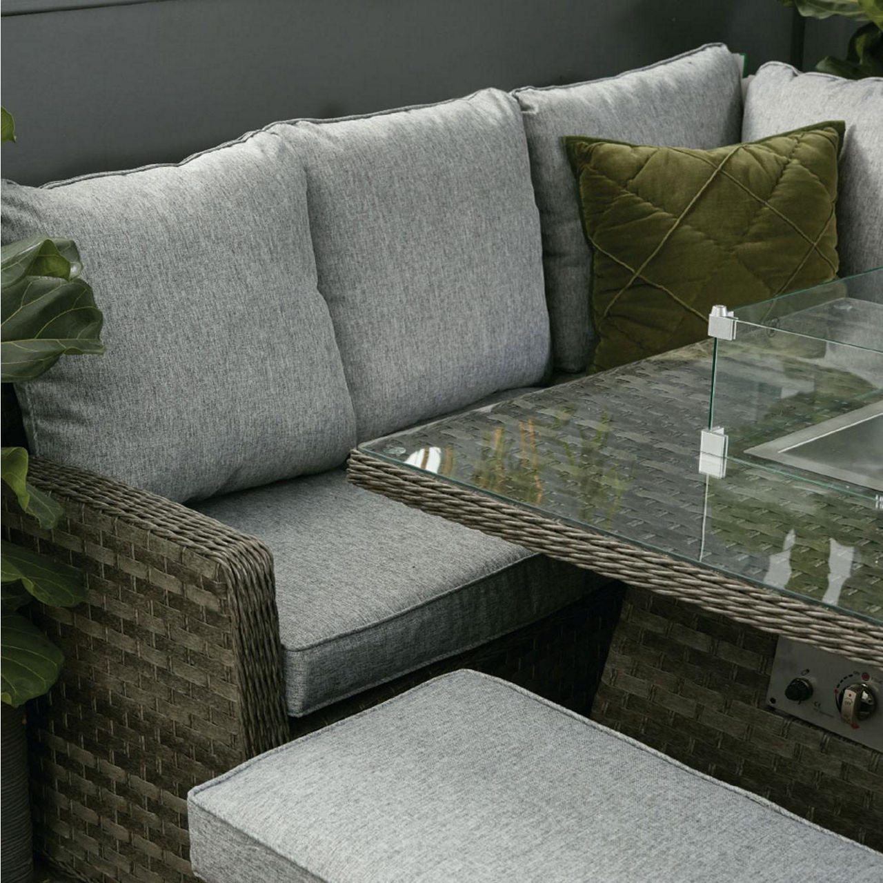 Boston Casual Dining Set with Square Table & Firepit