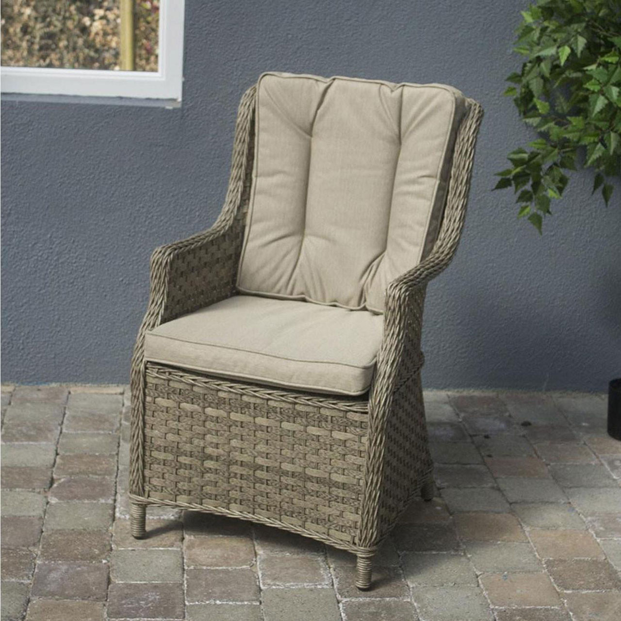 Hampton 8 Seat Dining Set with 165cm Round Table