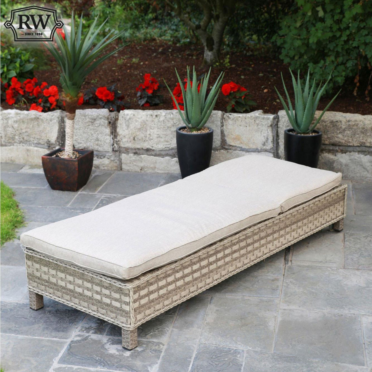 Hampton Sun Lounger & Table Set
