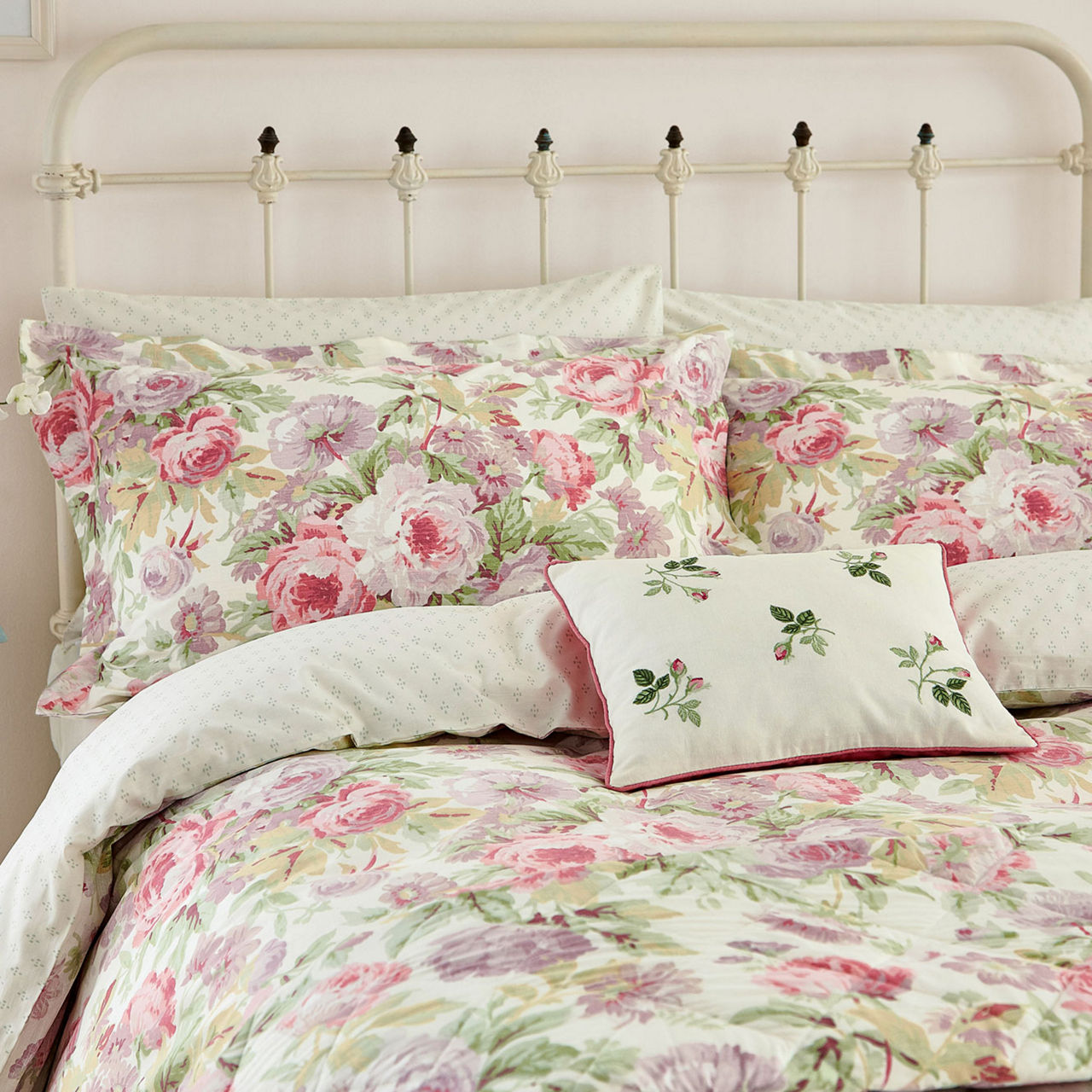 Amelia Rose Duvet Set Pink-Lilac Amelia Rose Duvet Set Pink-Lilac