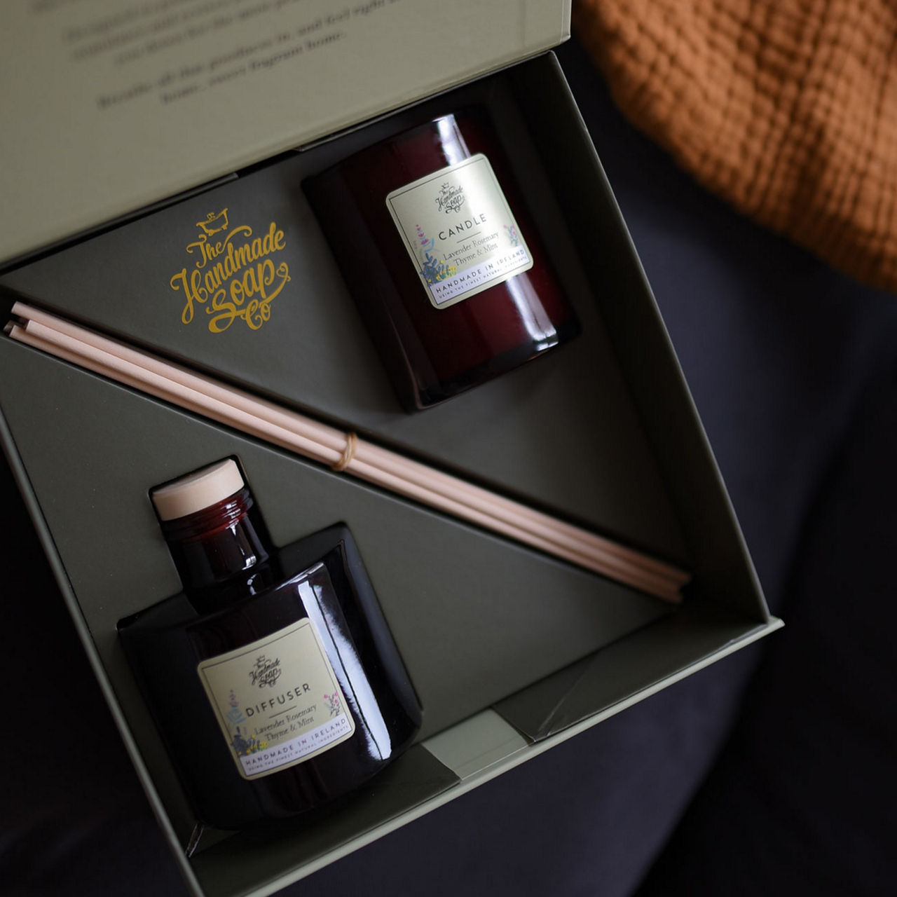 THE HANDMADE SOAP CO. Soy Candle & Diffuser Gift Set with Lavender ...