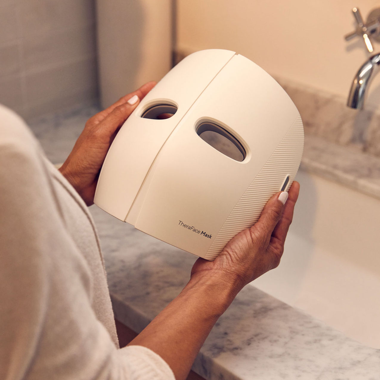 Advanced LED Skincare Mask with Relaxing Vibration Therapy
