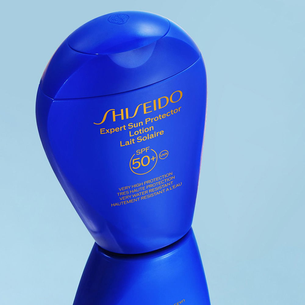 Information about daily SPF protection benefits for preventing sunburn, premature ageing and dark spots