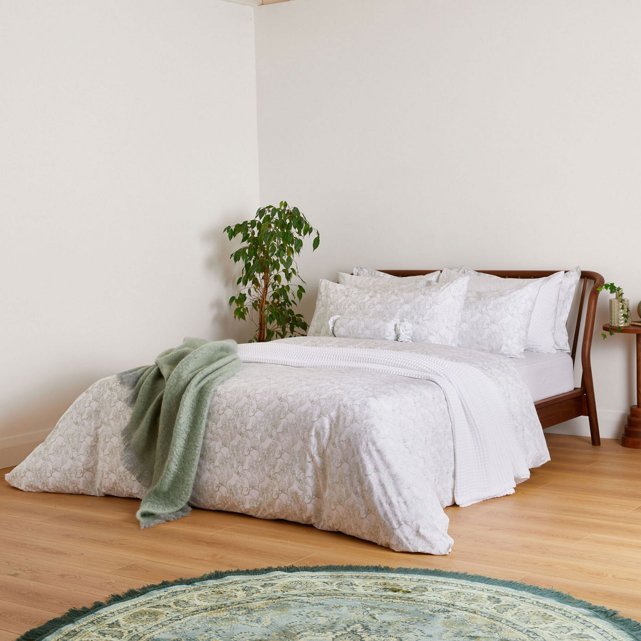 300 Thread Count Sage Magnolia Duvet Set