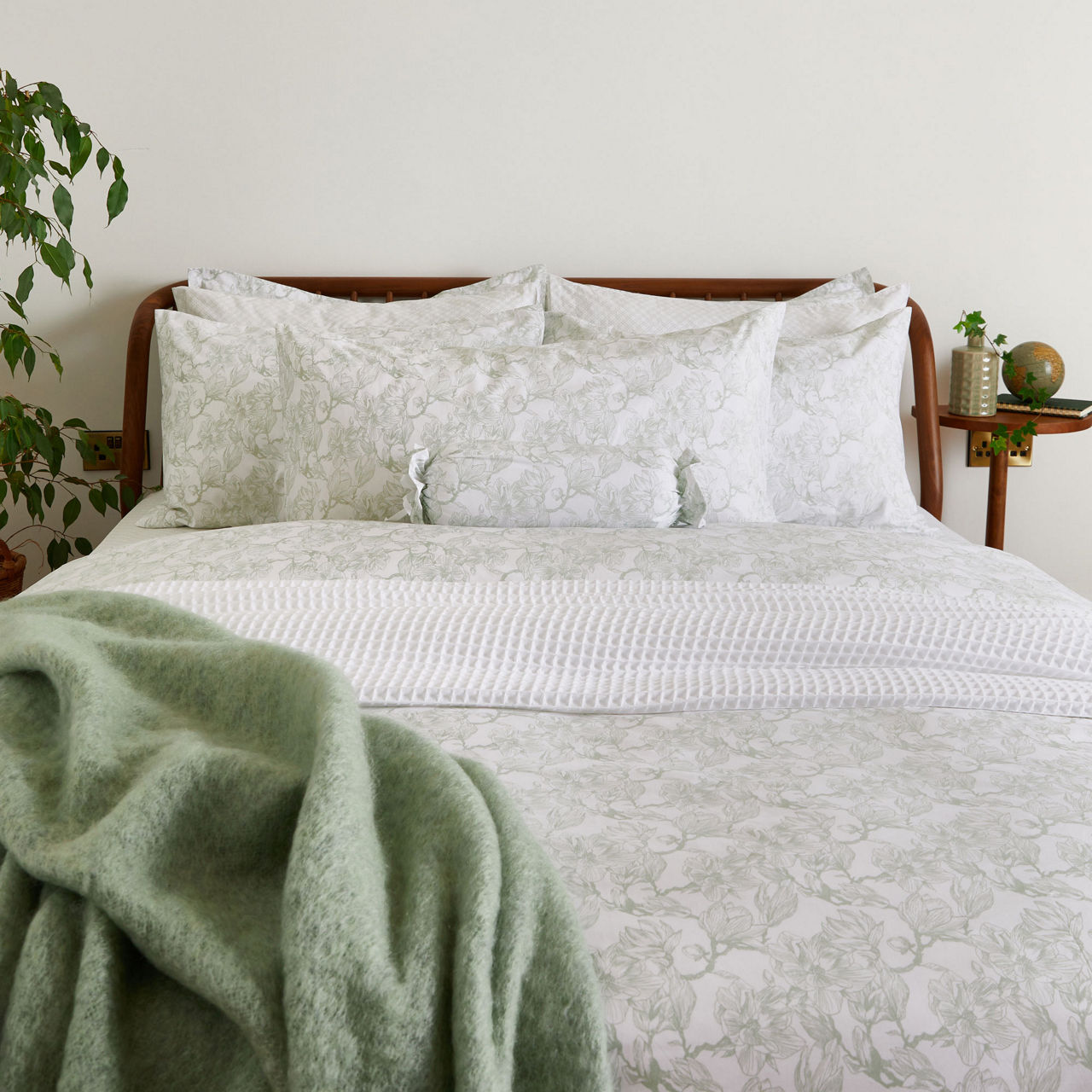300 Thread Count Sage Magnolia King Pillowcase Set