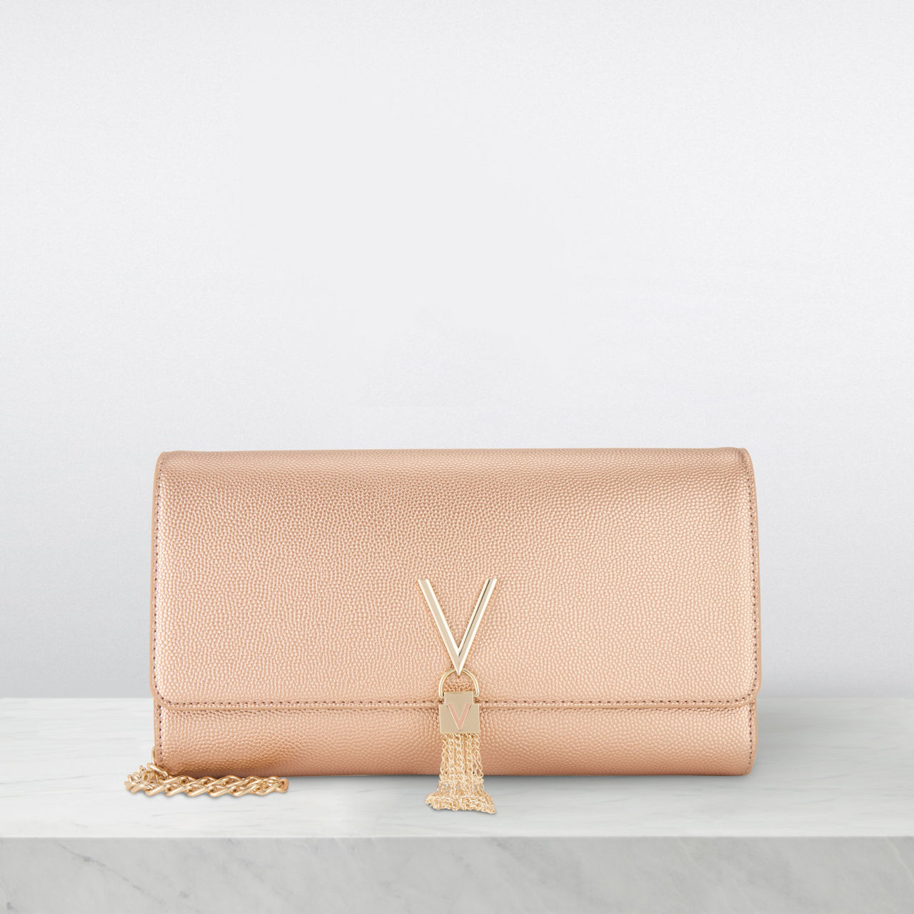 Divina V-Logo Clutch
