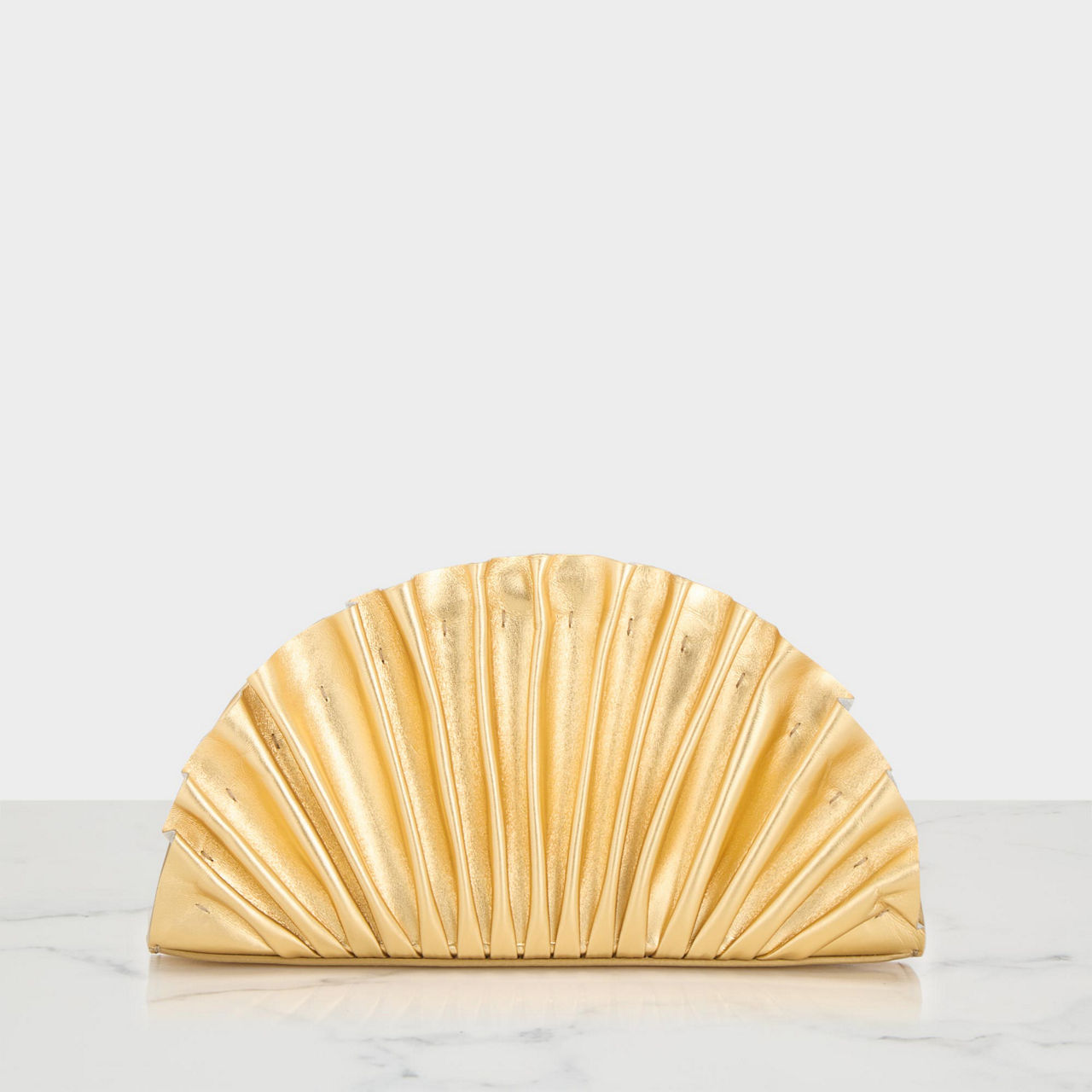 Nala Mini Fan Clutch