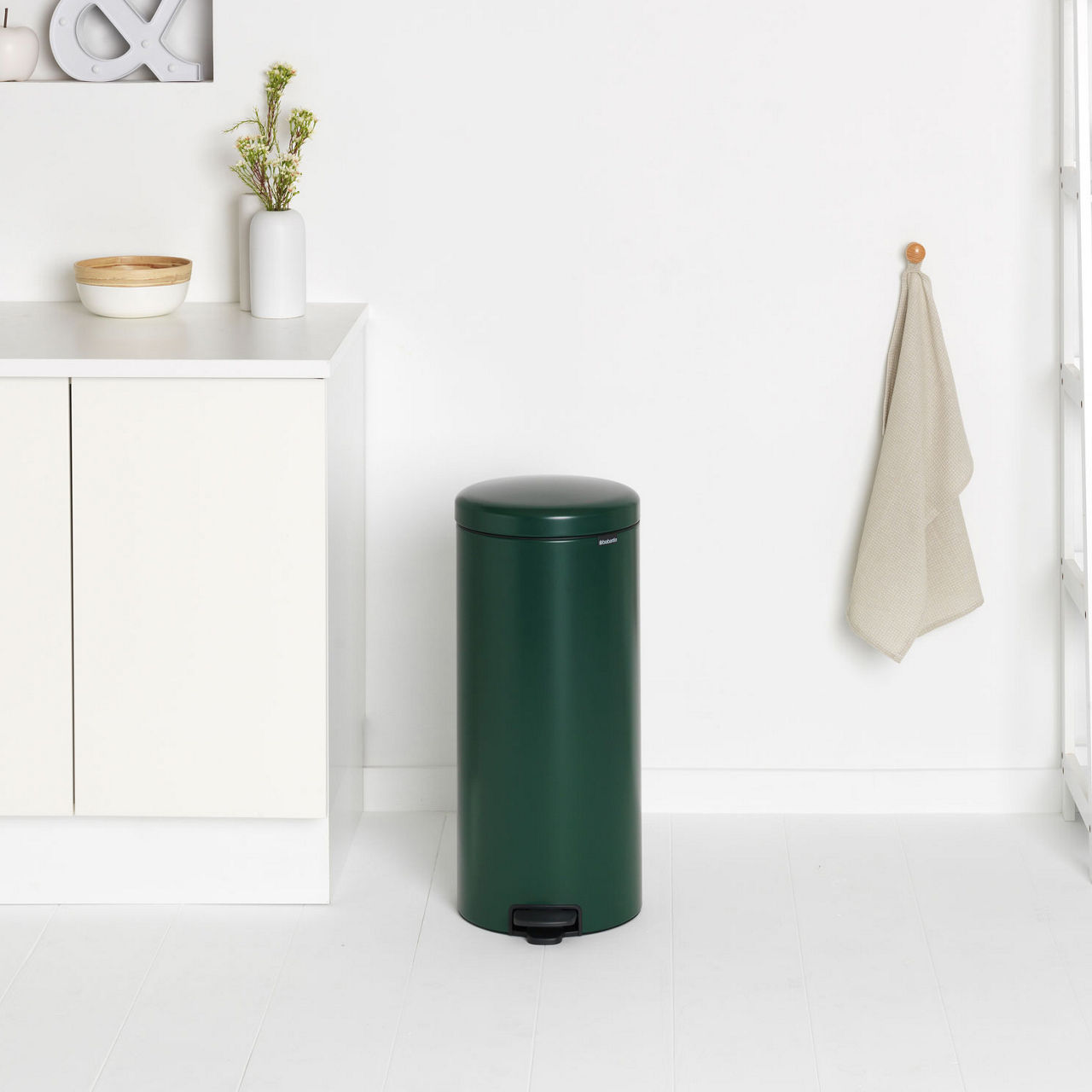 NewIcon Pedal Bin 30L