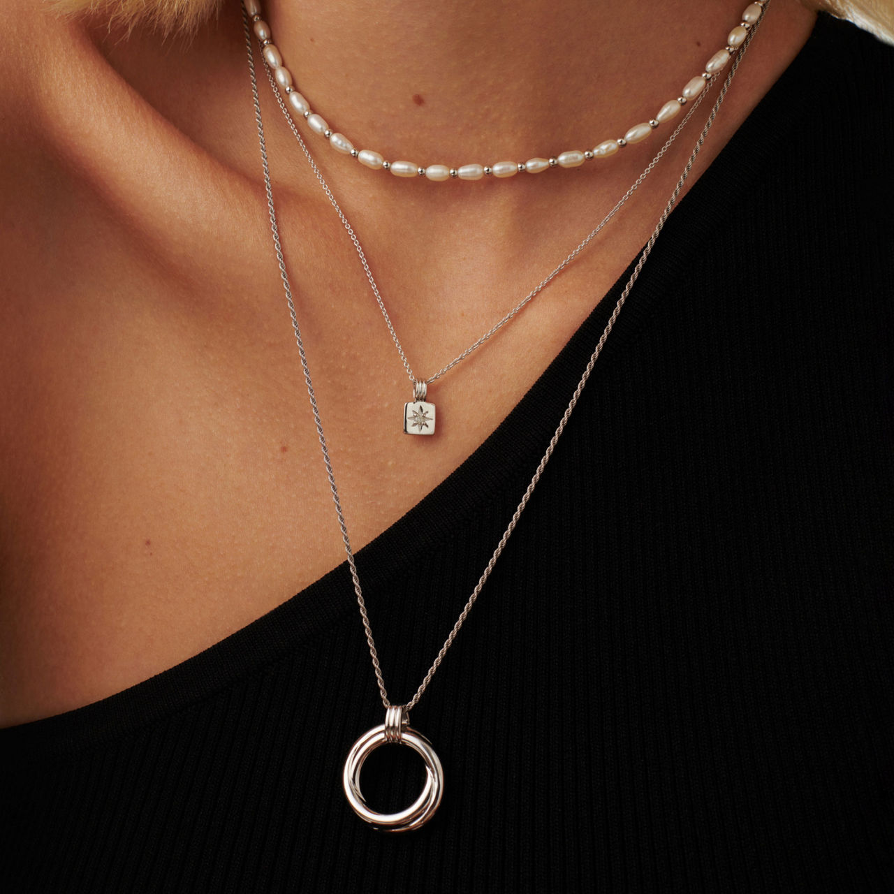 MISSOMA Mini Star Ridge Pendant Necklace