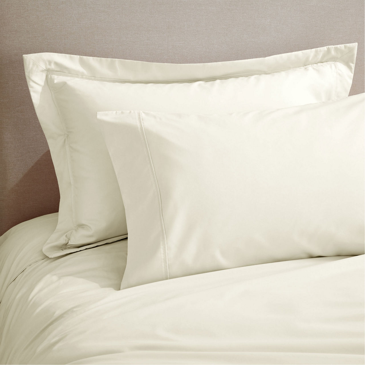 400 Thread Count Standard Pillowcase Cream