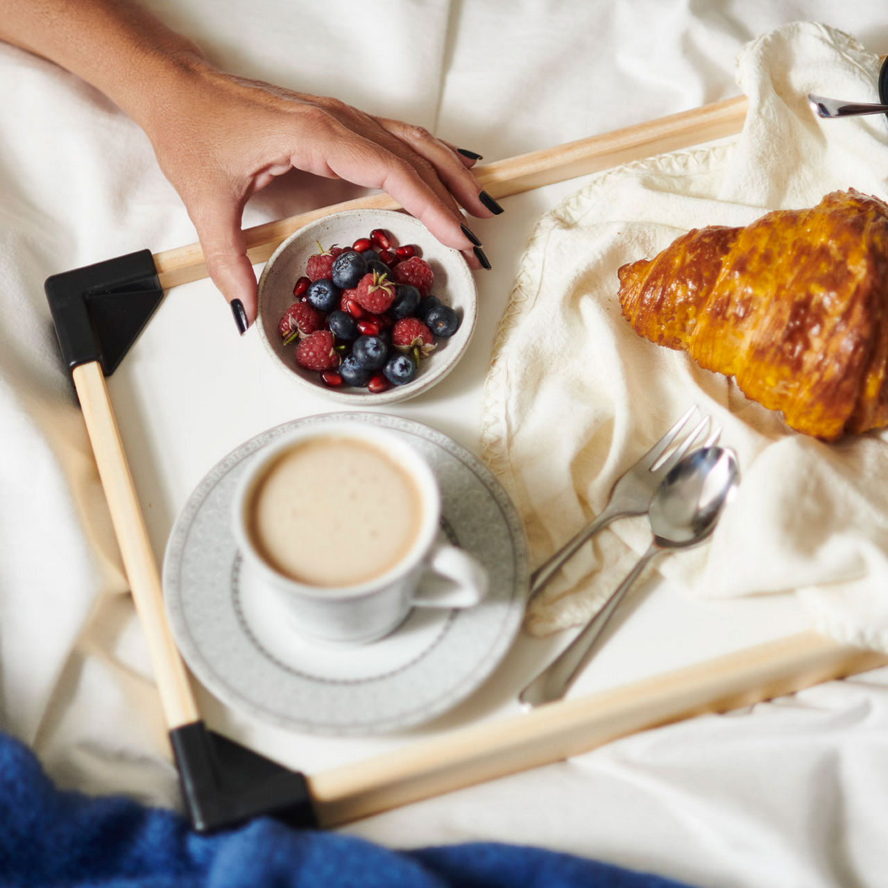 Pine Wood Breakfast Tray Black