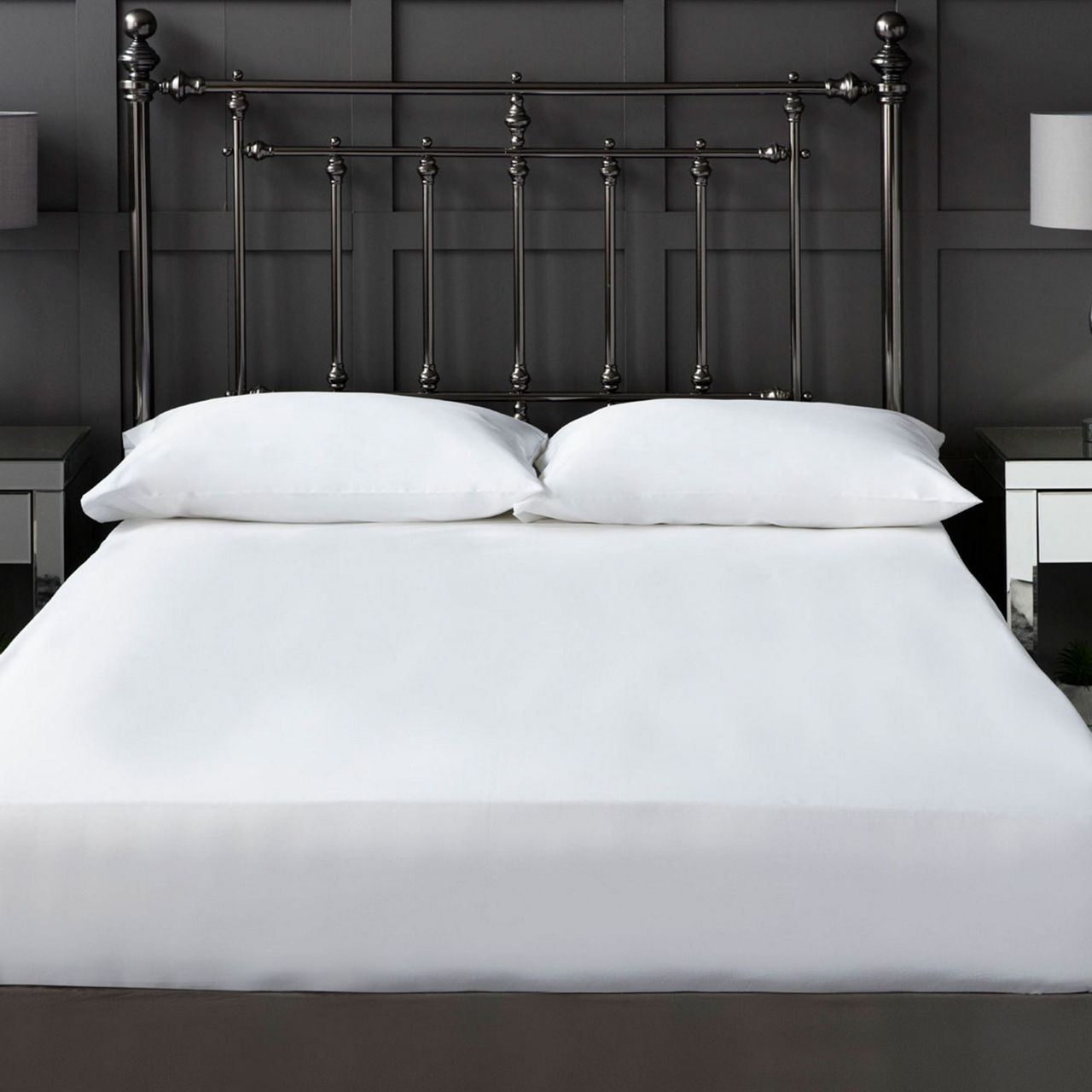 300 Thread Count Fitted Sheet White