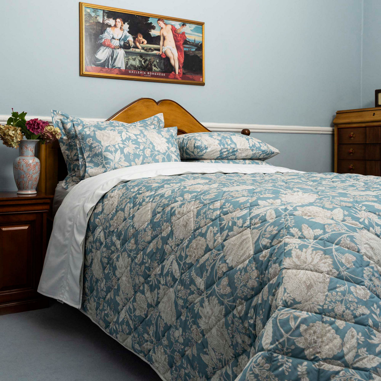 Sasari Quilted Bedspread 400 Thread Count