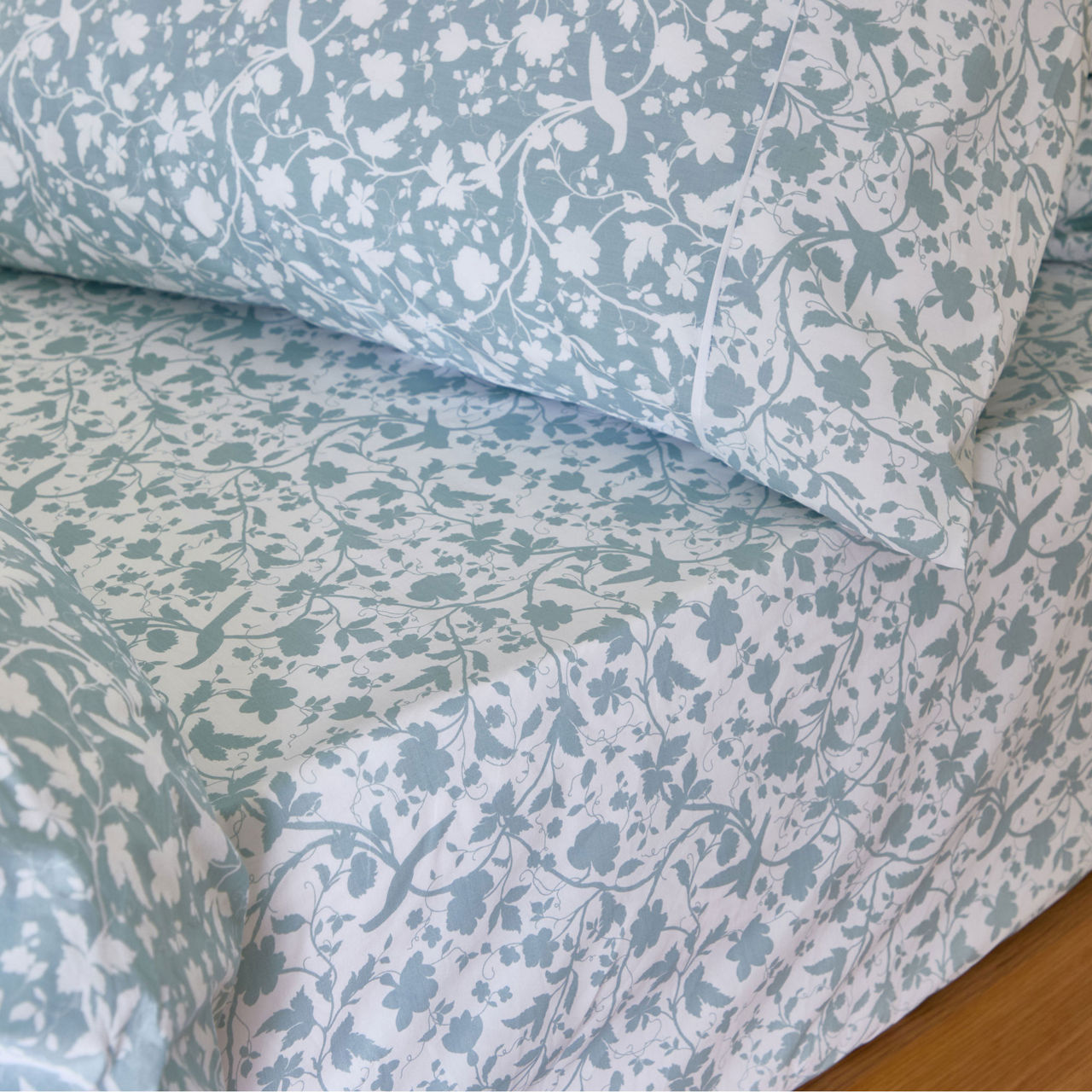 300 Thread Count Claire Fitted Sheet