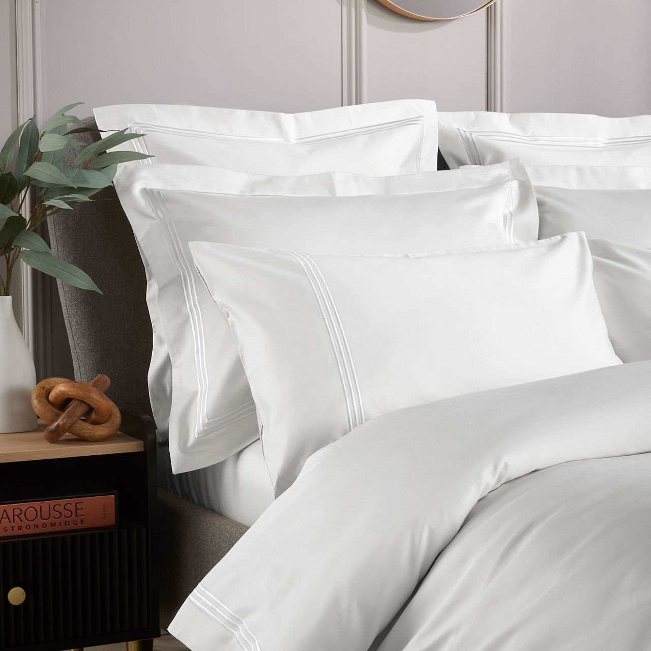 Triple Row Cord 800 Thread Count Standard Pillowcase Pair White on White