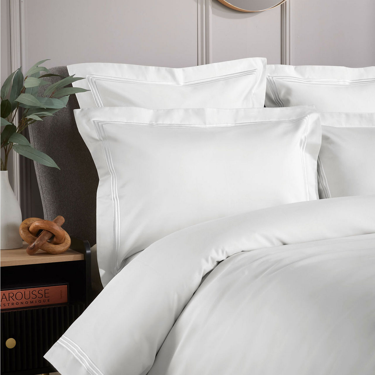 Triple Row Cord 800 Thread Count Oxford Pillowcase White on White