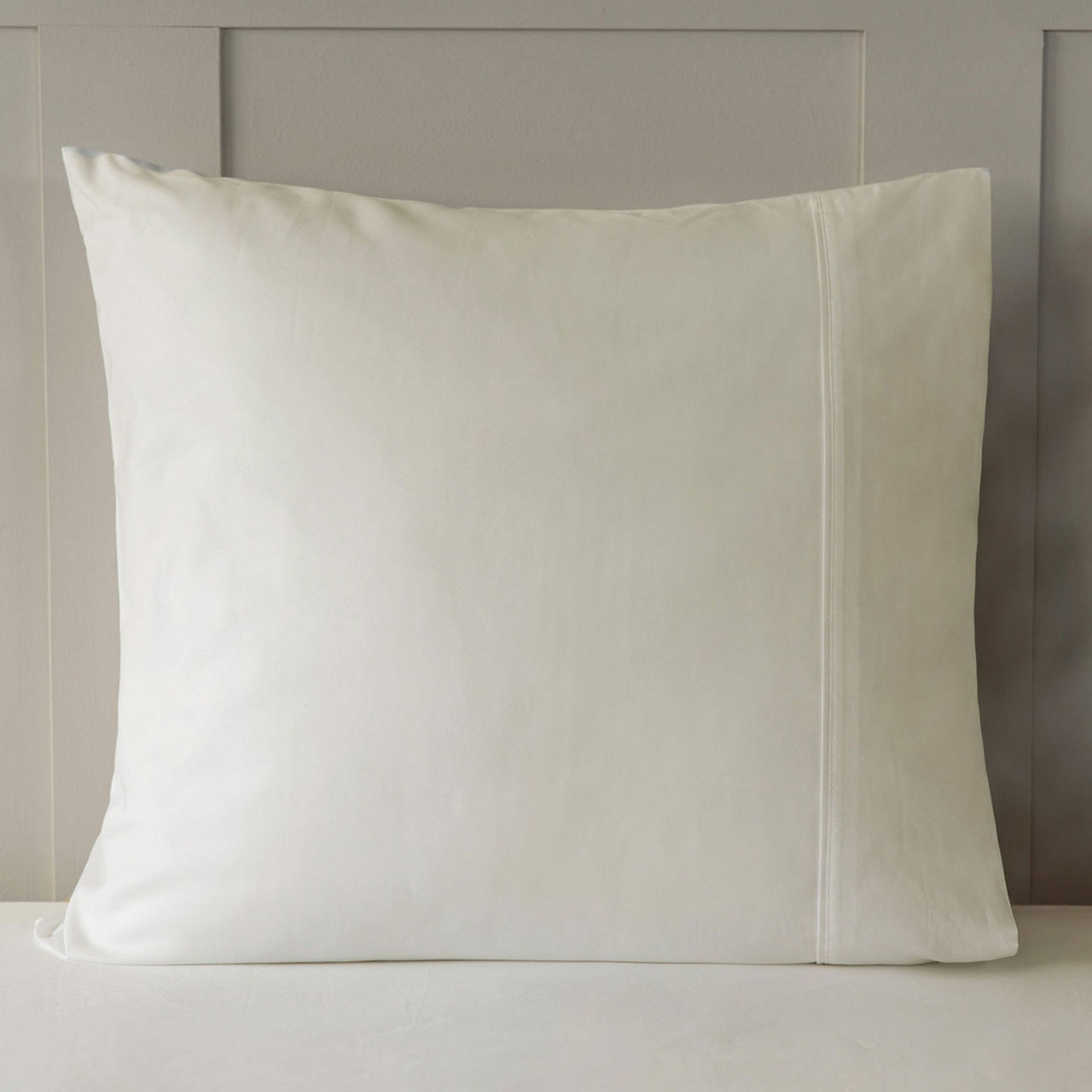 600 Thread Count Pure Egyptian Cotton Sateen Square Pillow Case Ivory