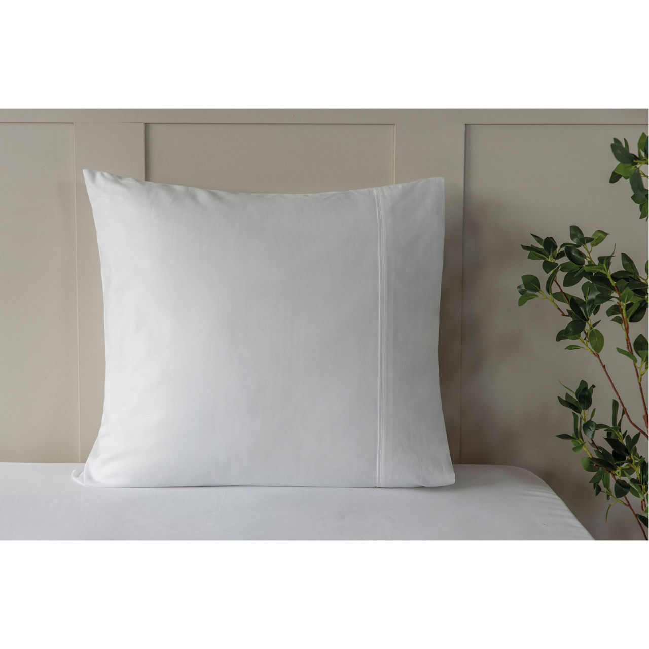 600 Thread Count Pure Egyptian Cotton Sateen Square Pillow Case White