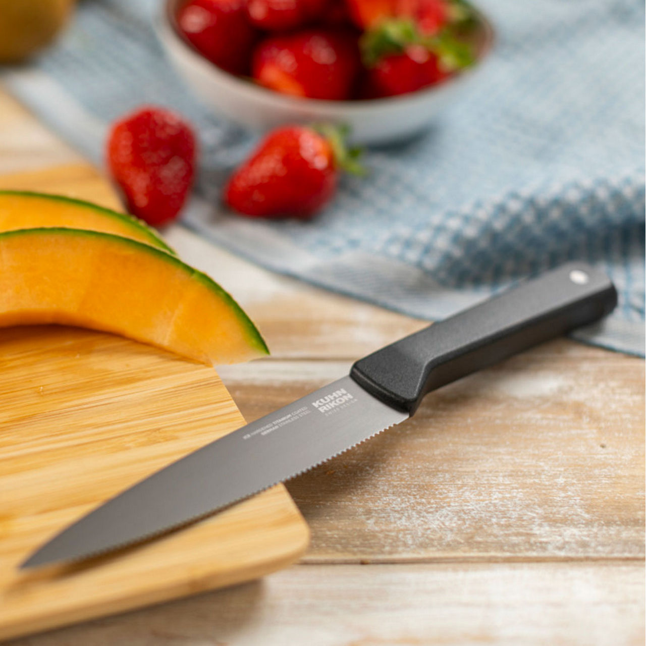 ICED Utility Knife Serrated (Half-Blister)