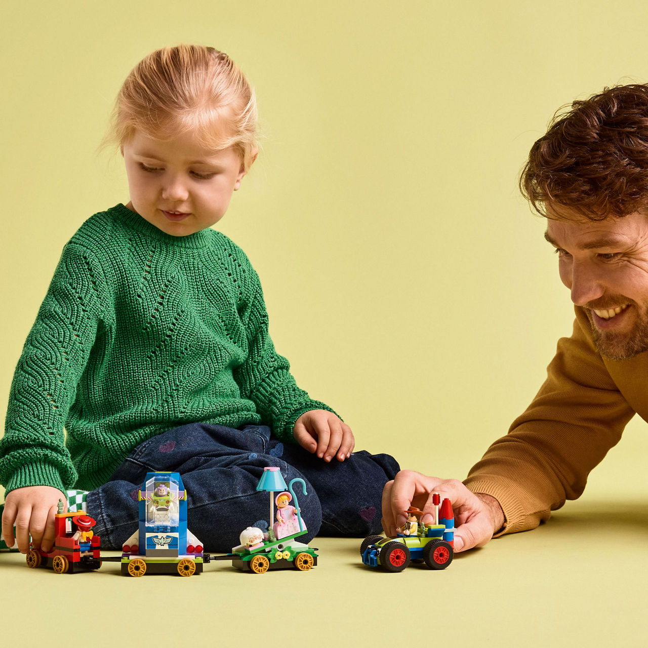 Disney & Pixar’s Toy Story Celebration Train & RC Car Playset Disney & Pixar’s Toy Story Celebration Train & RC Car Playset