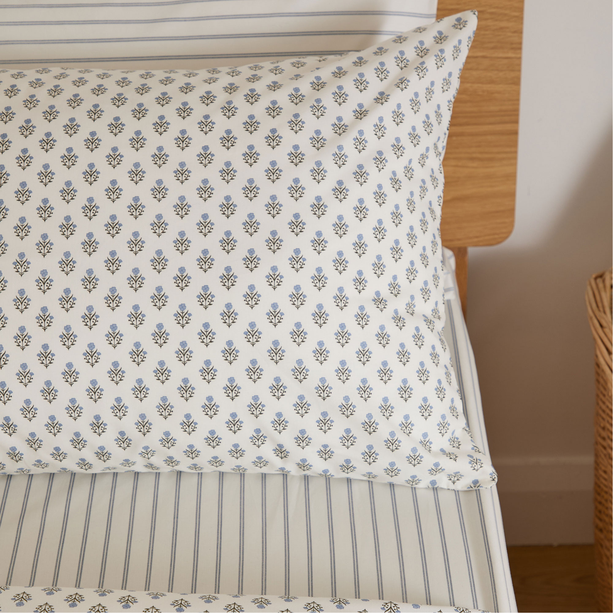 Emma Floral Pillowcase Pair Cream