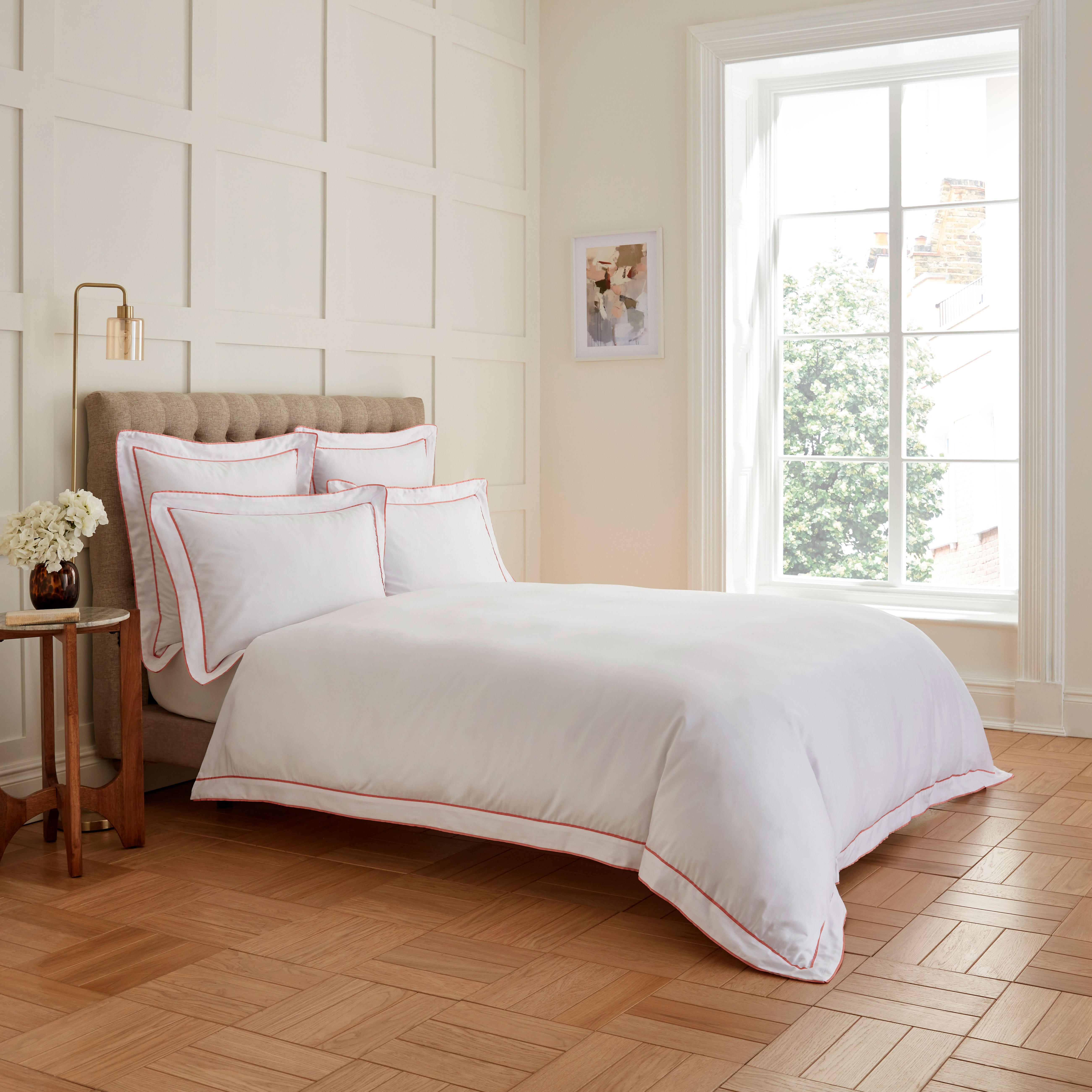 400 Thread Count Double Tape Edge Coral on White Mattress & Pillow Protector