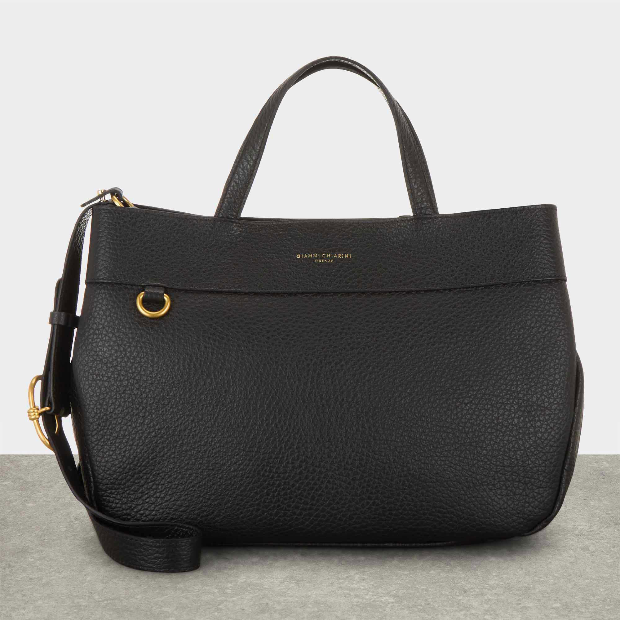 Selena Grained Shoulder Bag