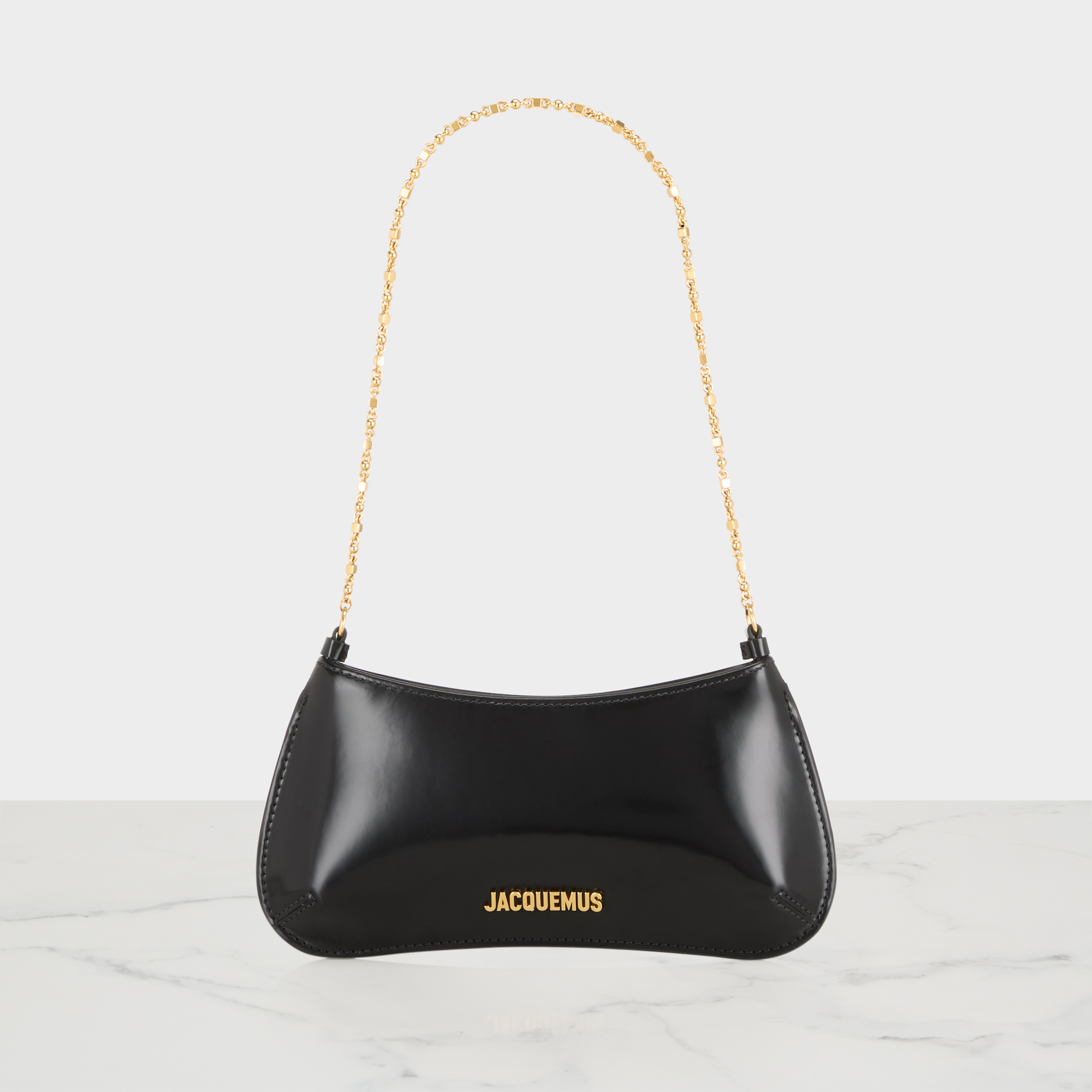 Le Petit Bisou Chain Shoulder Bag