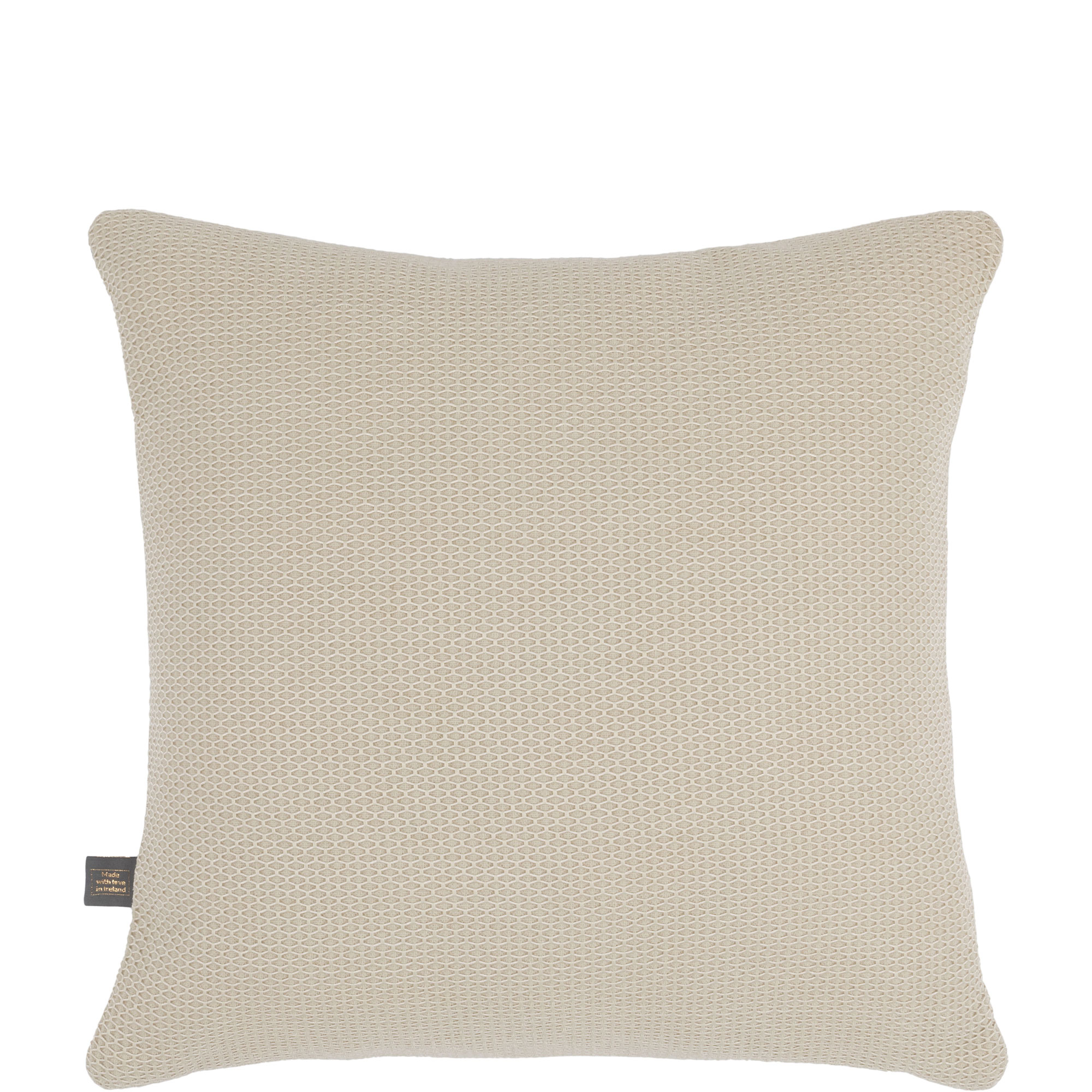 Easton Cushion Cream