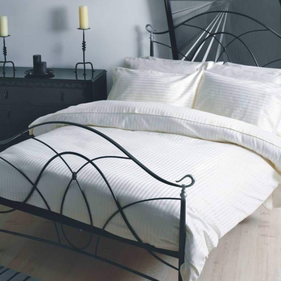 Hotel Suite 540 Thread Count Coordinated Bedding Ivory