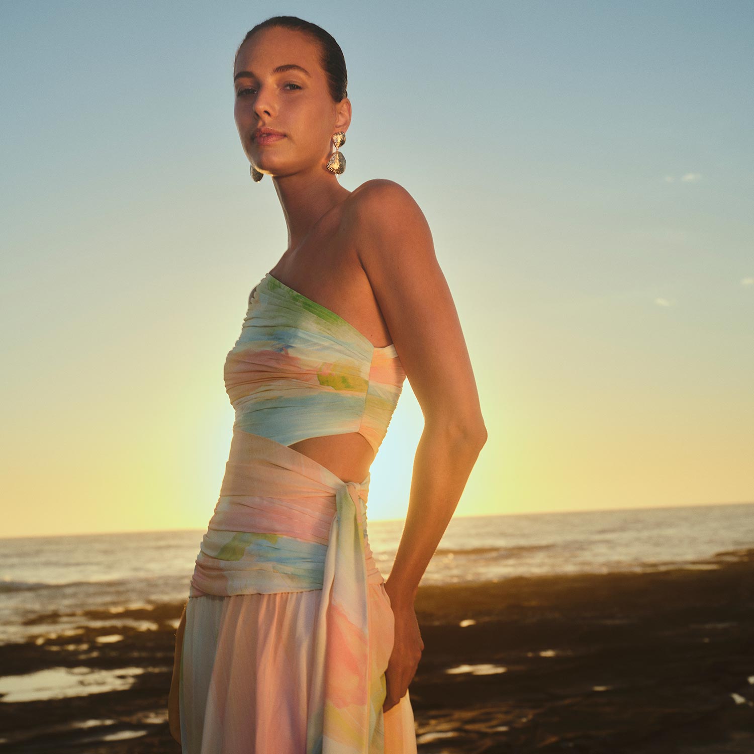 Women's holiday fashion essentials to pack for your getaway