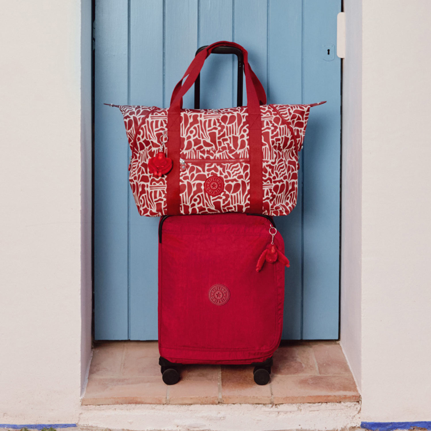 Travel luggage collection for stylish journeys