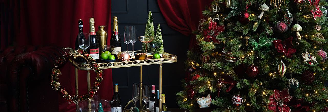Christmas Hamper with glitter decor