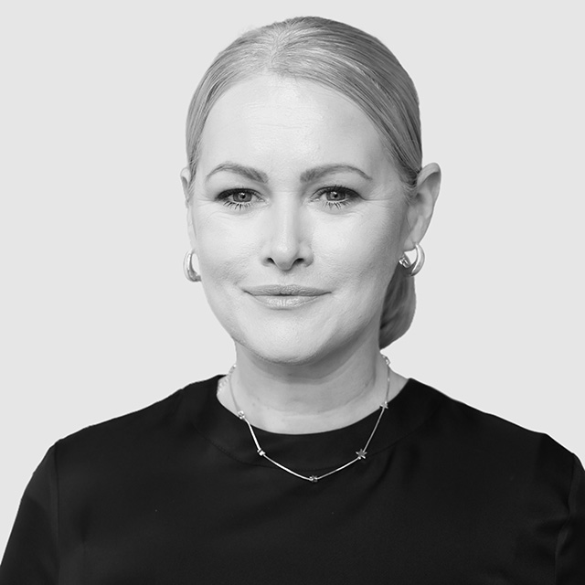 Headshot of Lorna Weightman